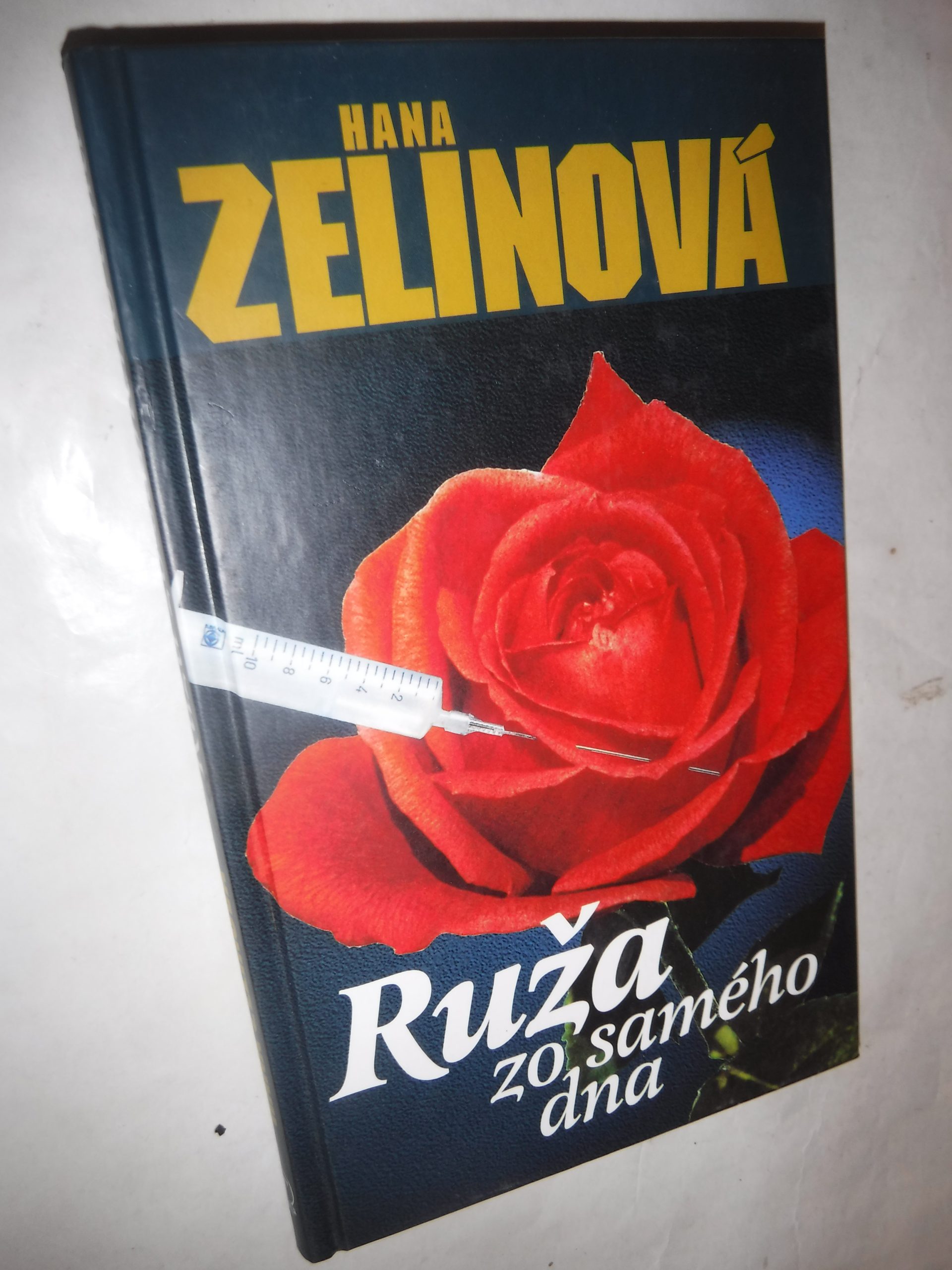 Ruža zo samého dna