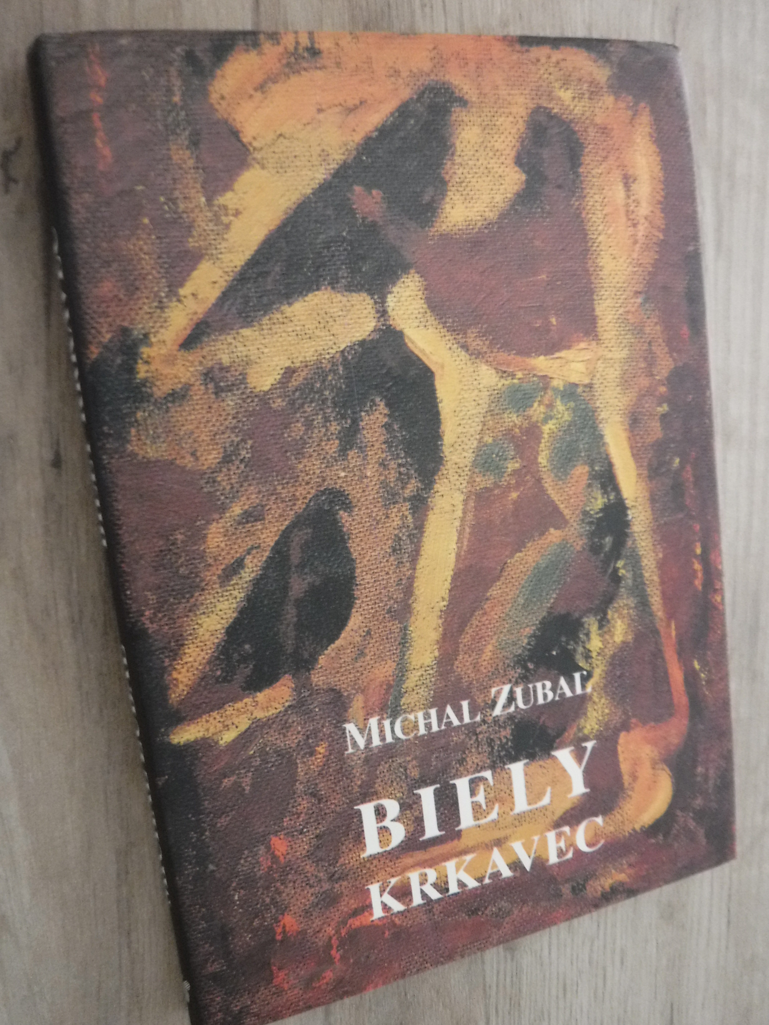 Biely krkavec