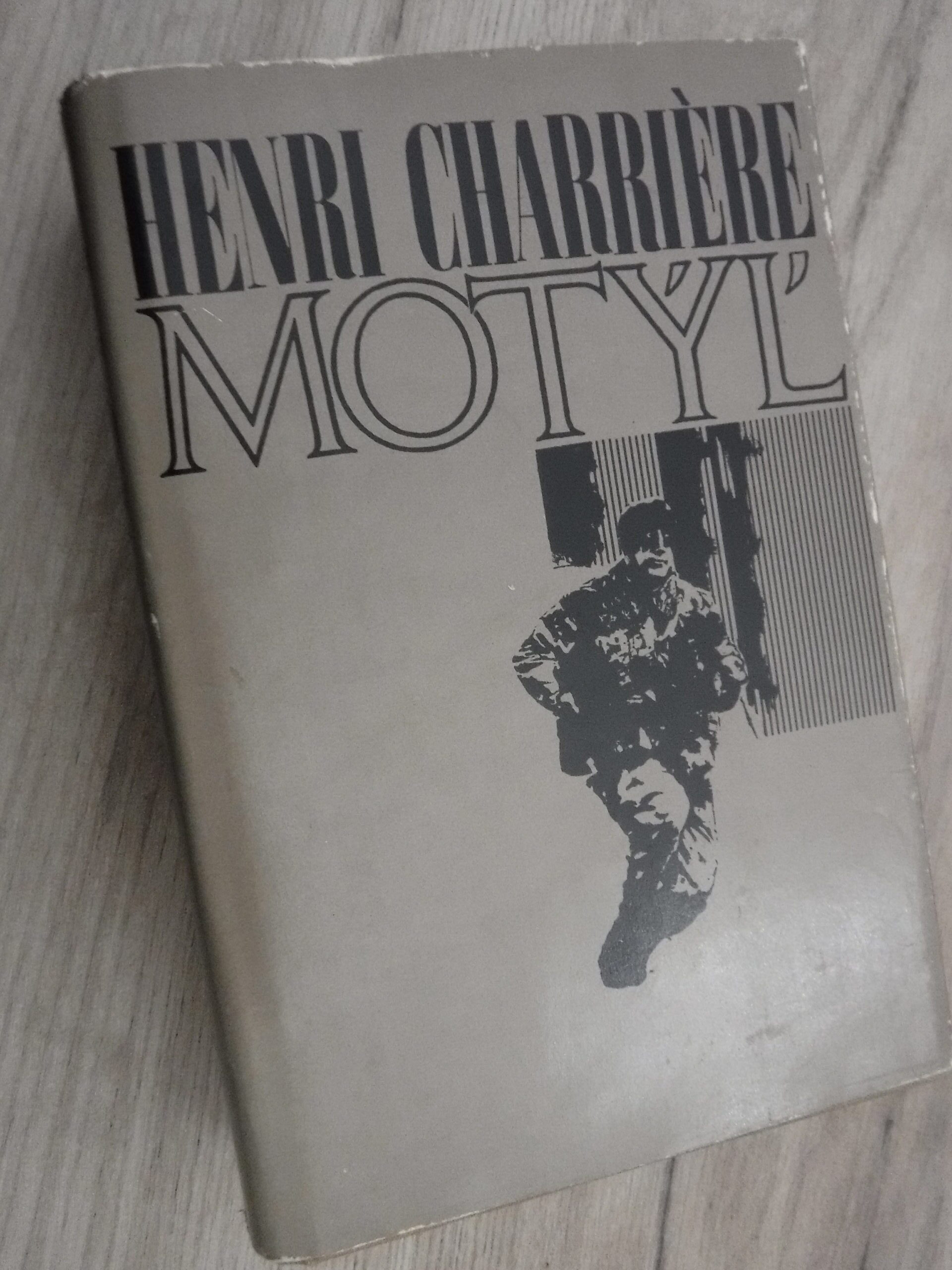 Motýľ
