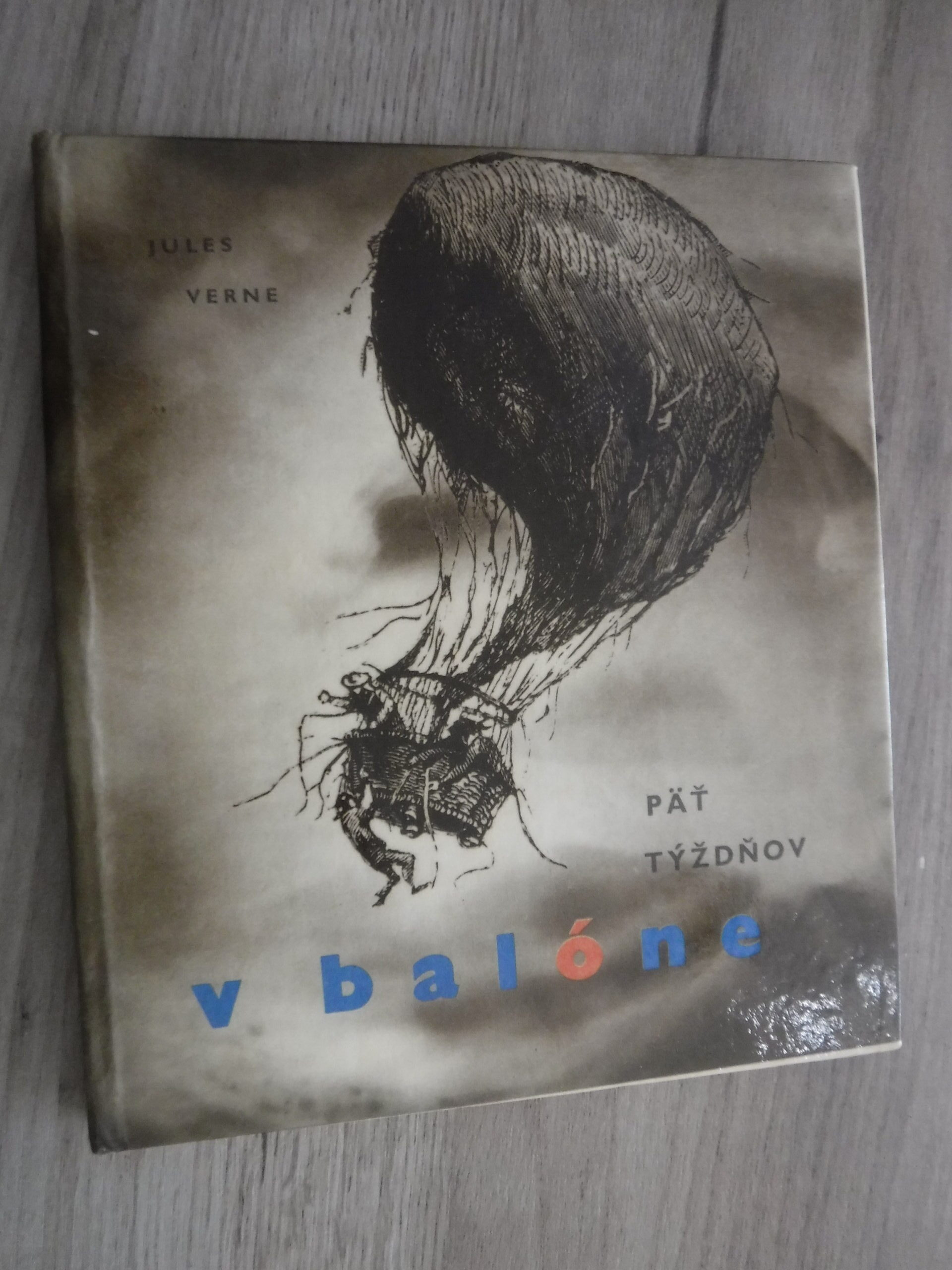 Päť týždňov v balóne