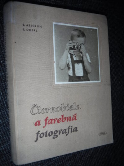 Čiernobiela a farebná fotografia